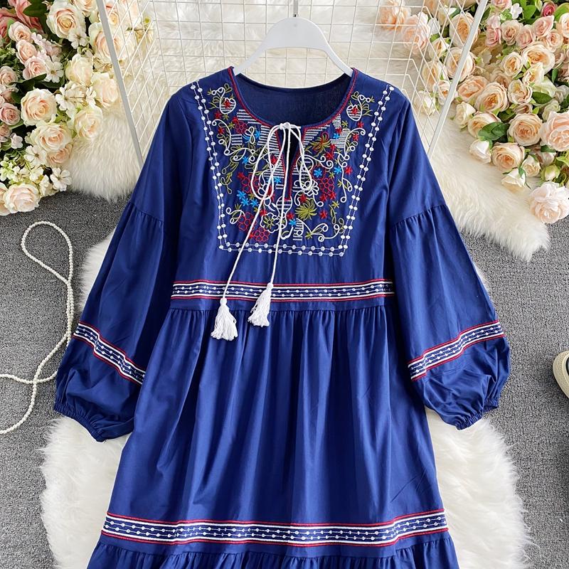 RUGOD Путешествие отпуск ретро этническая вышивка v-образным вырезом с кисточками на шнуровке платье с длинными рукавами модное темпераментное длинное платье