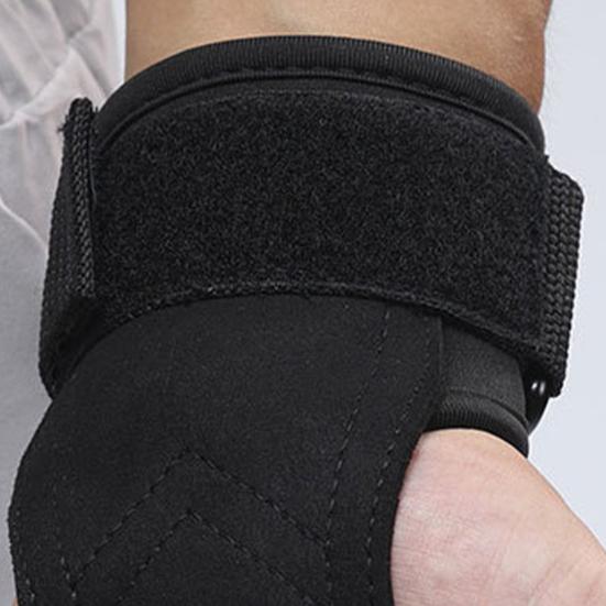 1 пара замшевых ремней из микрофибры для тяжелой атлетики. Регулируемые бинты для запястий. Подушка для запястья с 2 противоскользящими подушечками. Прочные подъемные перчатки.