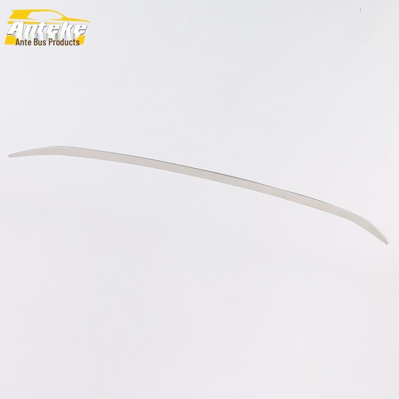 Совместимая накладка на передний бампер и защита от царапин для 17 новых моделей Reina - Включает яркую полосу центральной решетки