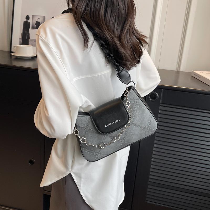 Bag Women 2025 New Summer Women's Premium Textured Messenger Bag Chain Rhombus One Shoulder Underarm Bag Women
