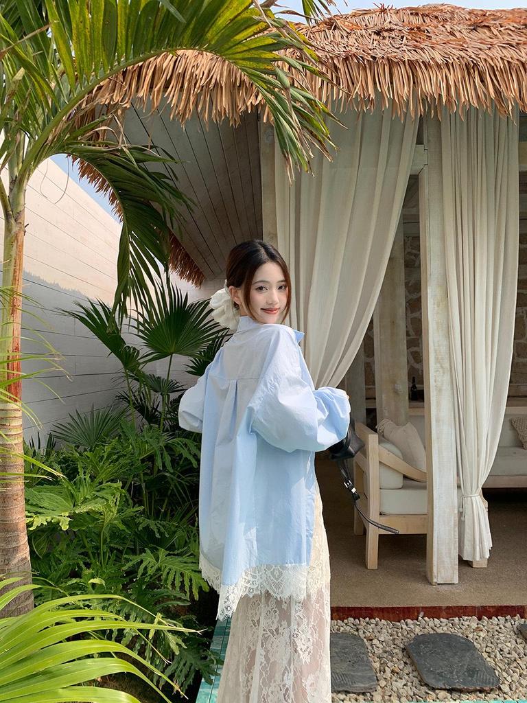 Женская синяя рубашка-жакет с кружевными вставками - корейский дизайн 2025 года, свободный крой, защита от солнца для лета