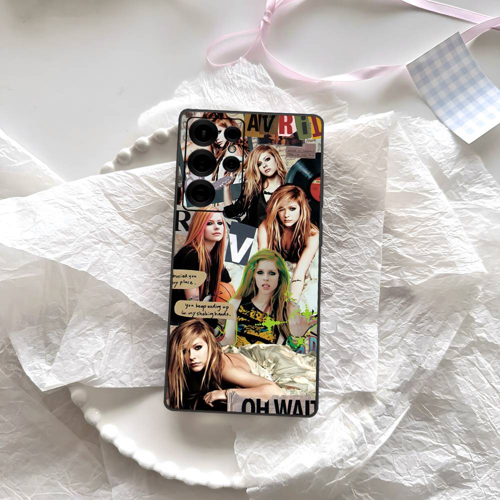 Чехол для телефона Avril Ramona Lavigne для Samsung S 24 Fe 25 Ultra Plus 20 Lite 21 30 22 23 24 22 Ultra 5G Fundas