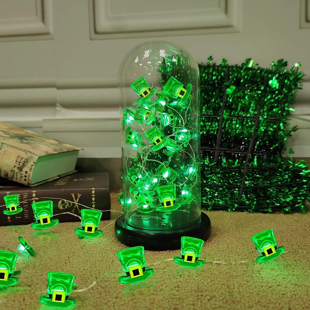 Свети-стрит. Украшения ко Дню Святого Патрика Зеленые огни Шляпа Лепрекона Работает от батареек. Ирландское украшение ко Дню Святого Патрика