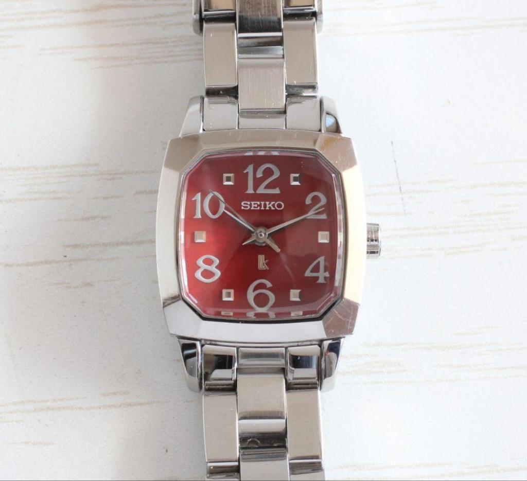 [USED] Working Seiko Lukia Watch 1F21-OBCO