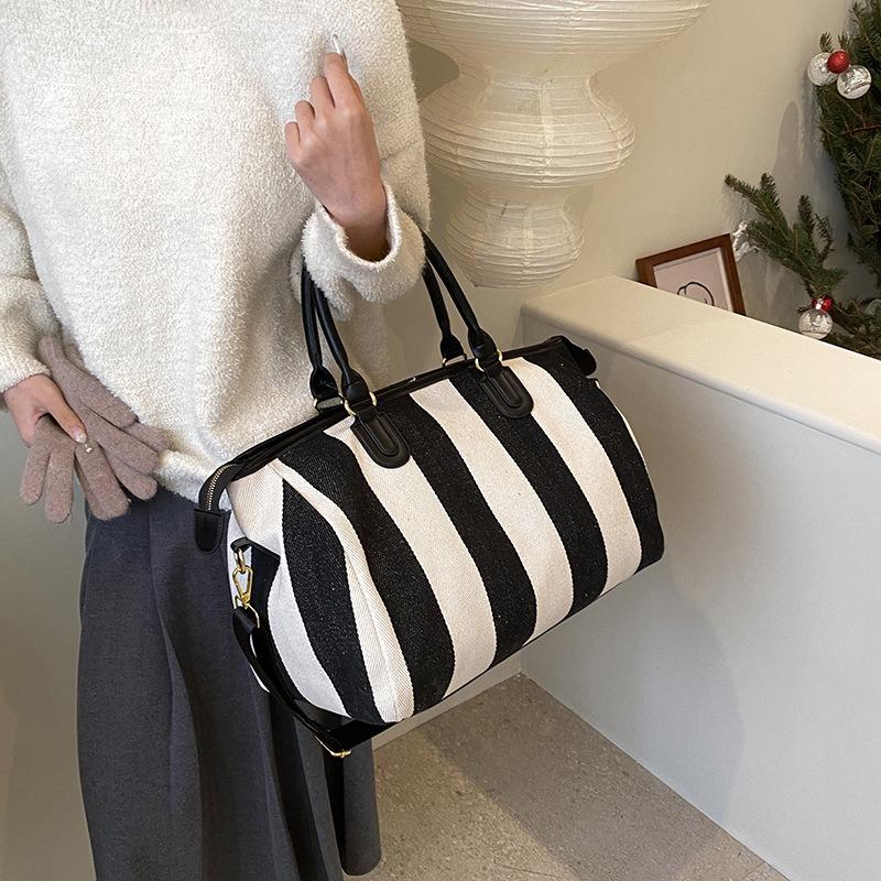 Вместительная сумка-тоут женская новая модная повседневная портативная на плечо сумка-мессенджер универсальная женская сумка