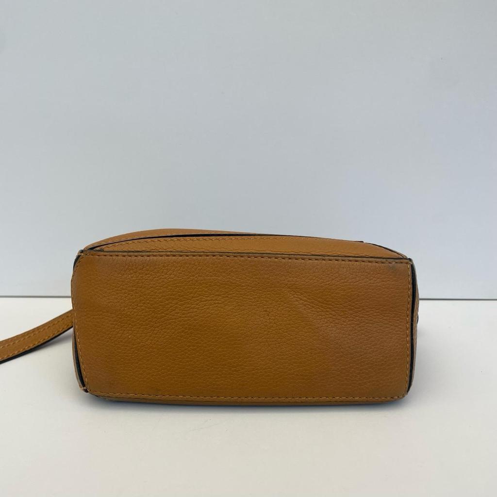 [Pre-Owned] Puzzle Mini Brown Leather Geometric Shoulder Bag With Gold Hardware And Detachable Strap - Excellent #13HR7RF