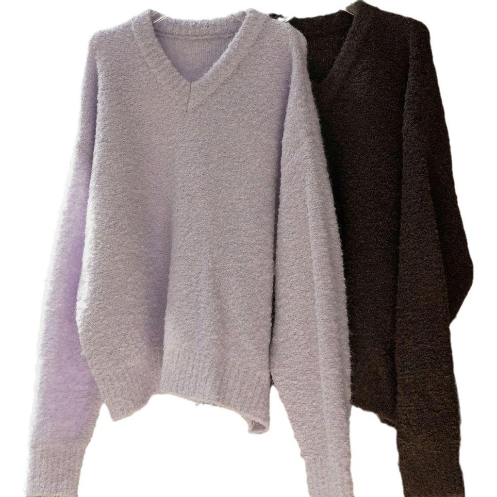 Louvre Уютный коричневый свитер с V-образным вырезом: Мягкий, свободный силуэт, идеально подходит для зимы