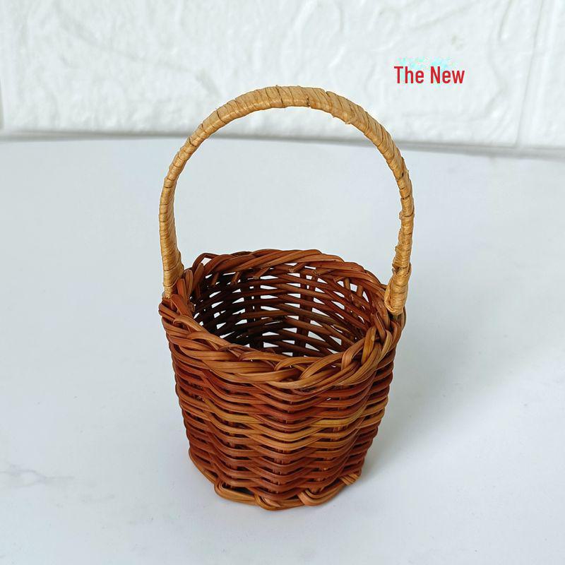 Миниатюрная игрушечная цветочная корзина из бамбука и ротанга