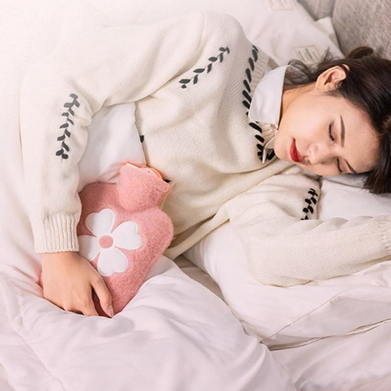 Бутылка для горячей воды с мягким чехлом и узором в виде клевера, симпатичная теплая сумка для воды, сохраняющая тепло зимой, портативная грелка для рук