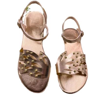 Мода 2024 Весна Лето Большой Размер Полые Дышащие Плоские Сандалии Мягкие Удобные Пляжные Сандалии Однотонные заклепки Женская Обувь сандалии