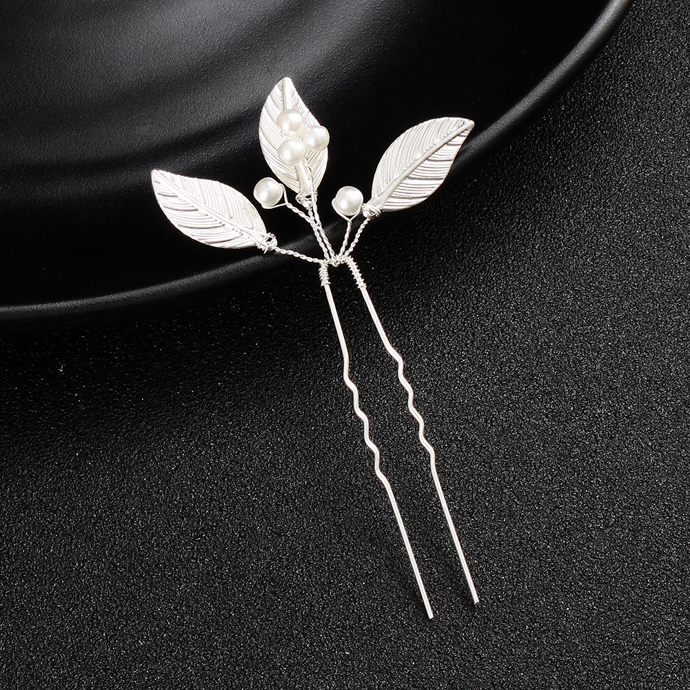 Сделанный вручную свадебный гребень для волос с цветком из жемчуга и страз и листьями