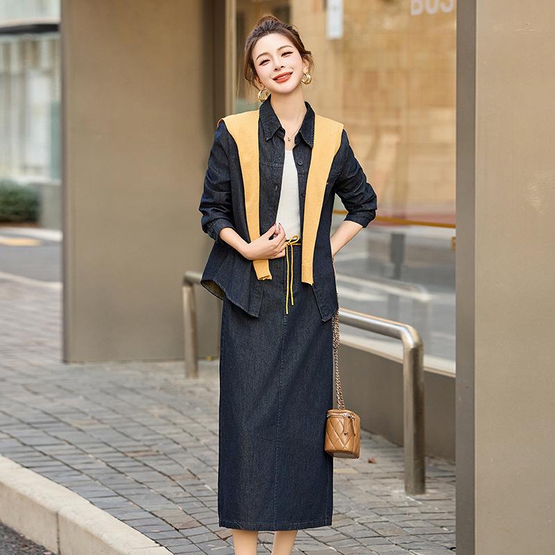 Весенняя мода 2025 Джинсовая куртка и юбка средней длины с шалью - Набор из трех предметов (CY8115)
