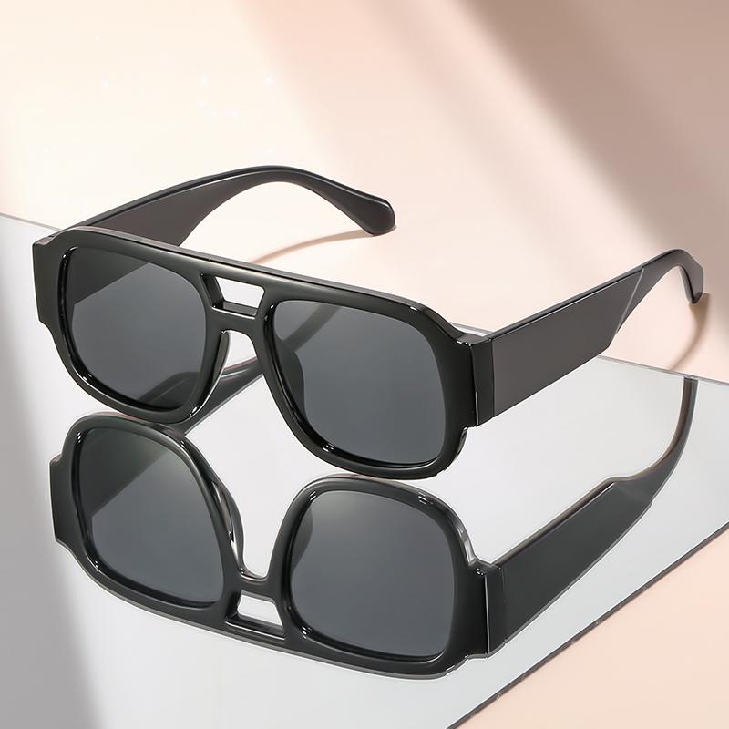 New Retro Double Beam Square Framed Sunglasses for Travel and Daily Wear