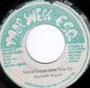 7-дюймовая пластинка MORWELLS REVOLUTIONARIES Never Gonna Give You Up NONE Morwell Esq. 1975 Ямайка Регги Ска Даб Б/у
