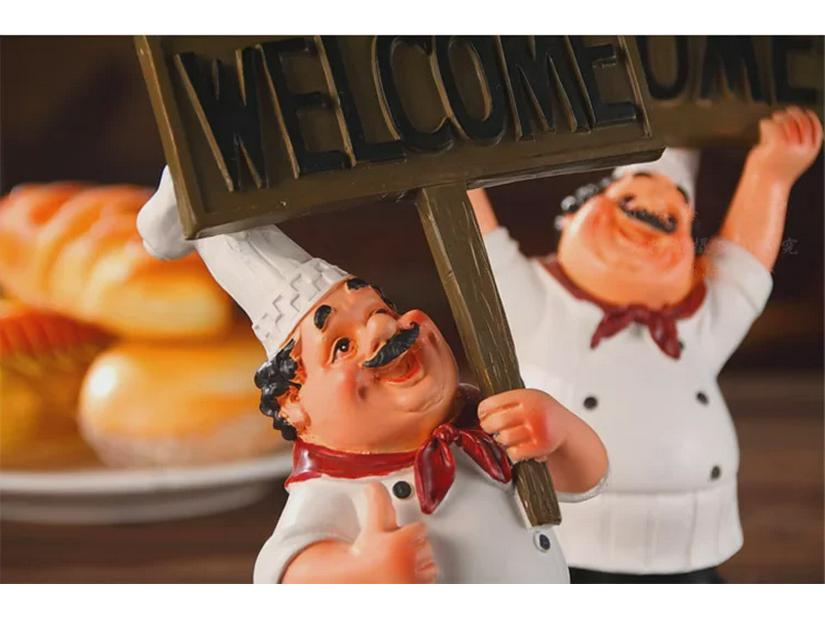 Chef Welcome Sign Ornament – Creative Home Décor Chef Figurine with Message Board