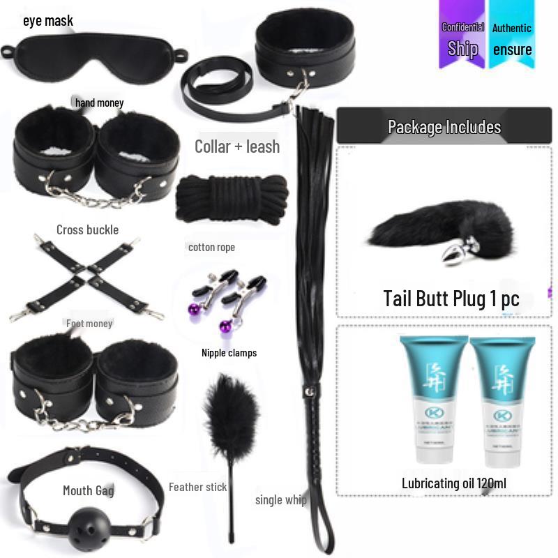 Кокетливый бондажный набор: Кожаные наручники, кнут, ошейник и зажимы для сосков