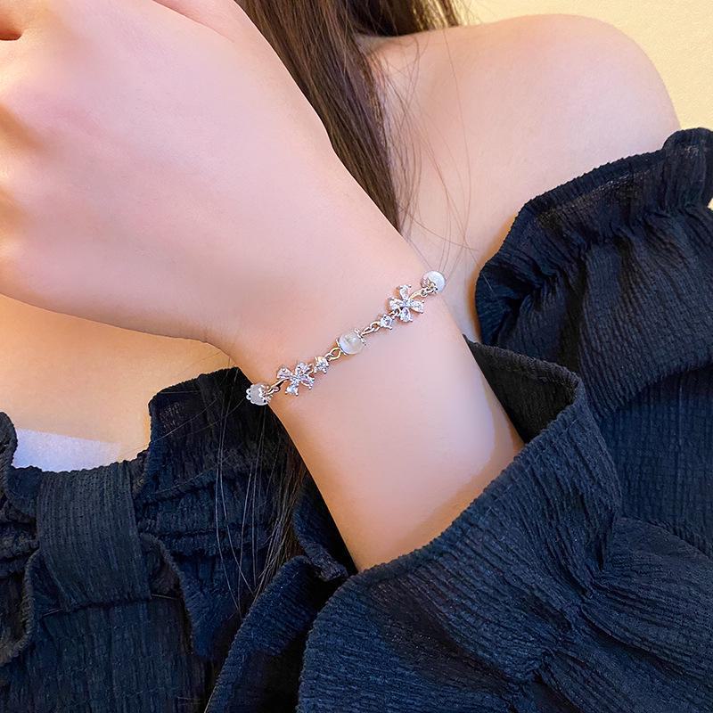 Элегантный браслет-цветок из циркония с камнем кошачий глаз — универсальное, роскошное украшение для женщин