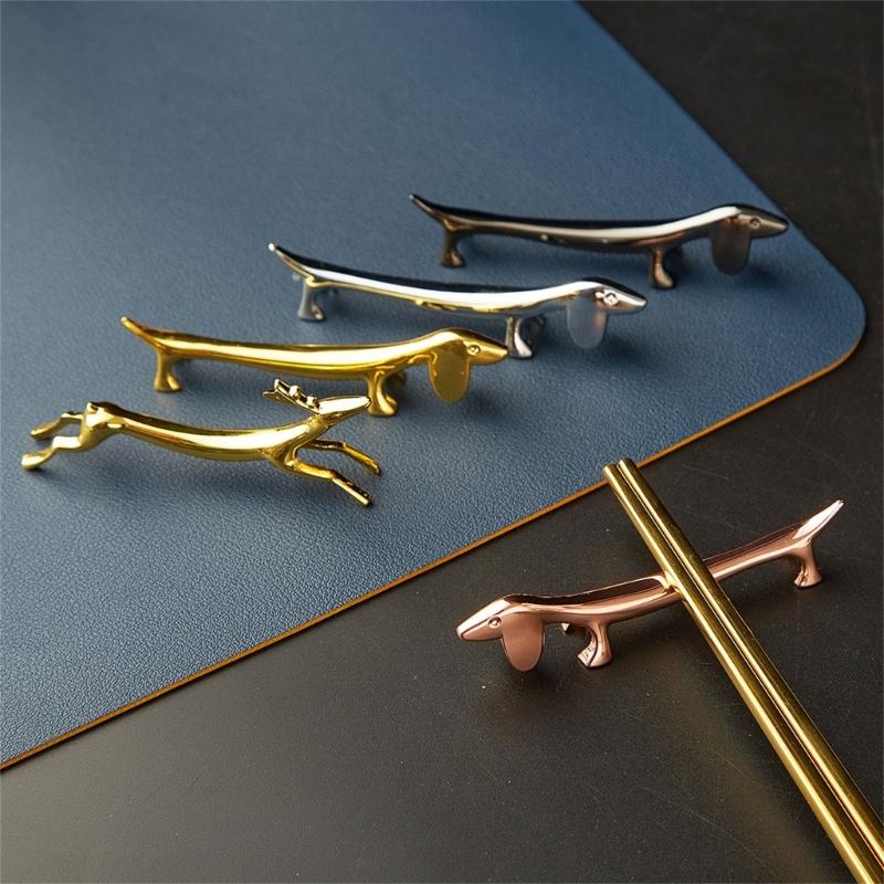 Convenient Zinc Alloy Sausage Dog Chopstick Stands Handy Dachshund Chopstick Stand Holder Durable Kitchen Accessories