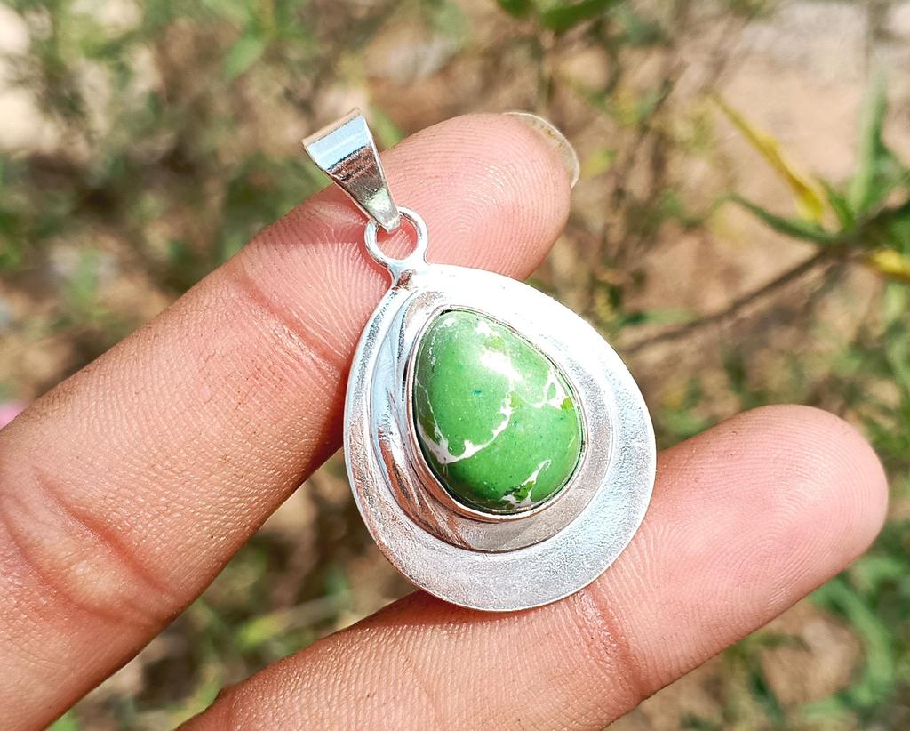 Подвеска ручной работы в форме груши с зеленым бирюзовым драгоценным камнем из стерлингового серебра 925 пробы