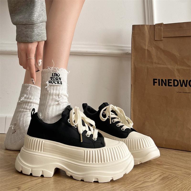 Retro Beige Showing Feet, Small Platform Dad Shoes, Women's 2025 New Autumn Lightweight and Heightening Casual Sports Shoes