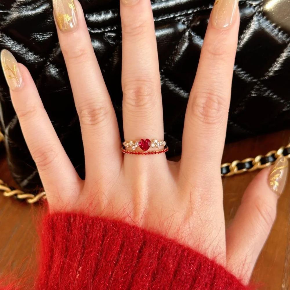 French Vintage High Carbon Small Heart Ring for Women Fashion Light Luxury Red Corundum Diamond Ring