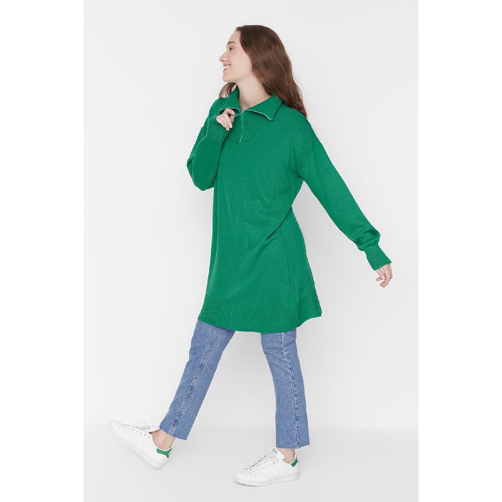 Зеленый трикотажный свитер на молнии с высоким воротником Tctaw23kz00111