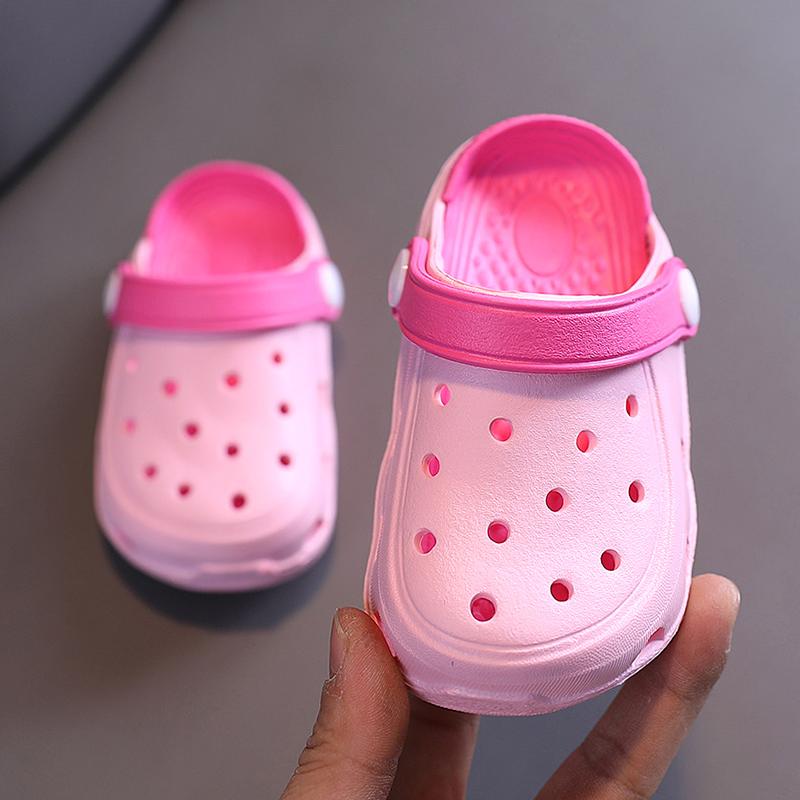 Обувь для малышей Летние детские сабо для мальчиков и девочек Мюли для сада и пляжа Сандалии Cave Hole Детские противоскользящие тапочки