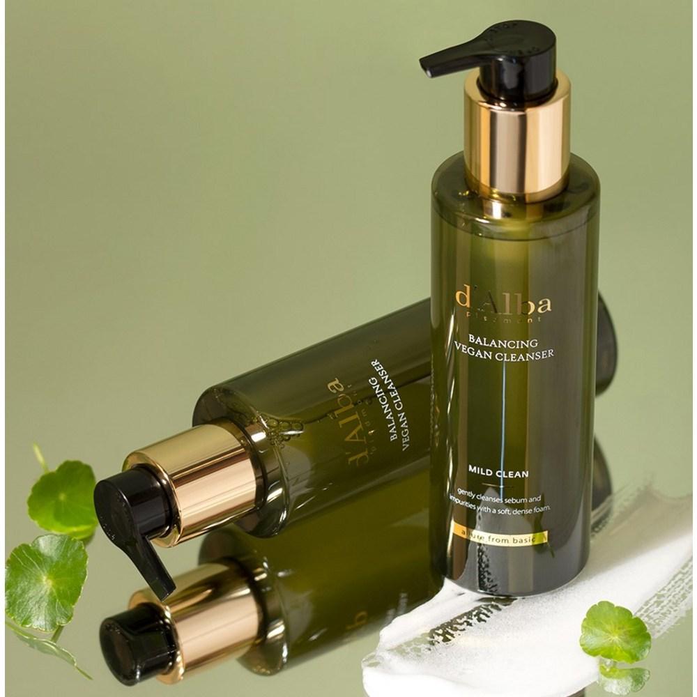 d'Alba Мягкое очищающее средство для балансировки кожи на растительной основе, 200 мл, 2 шт.
