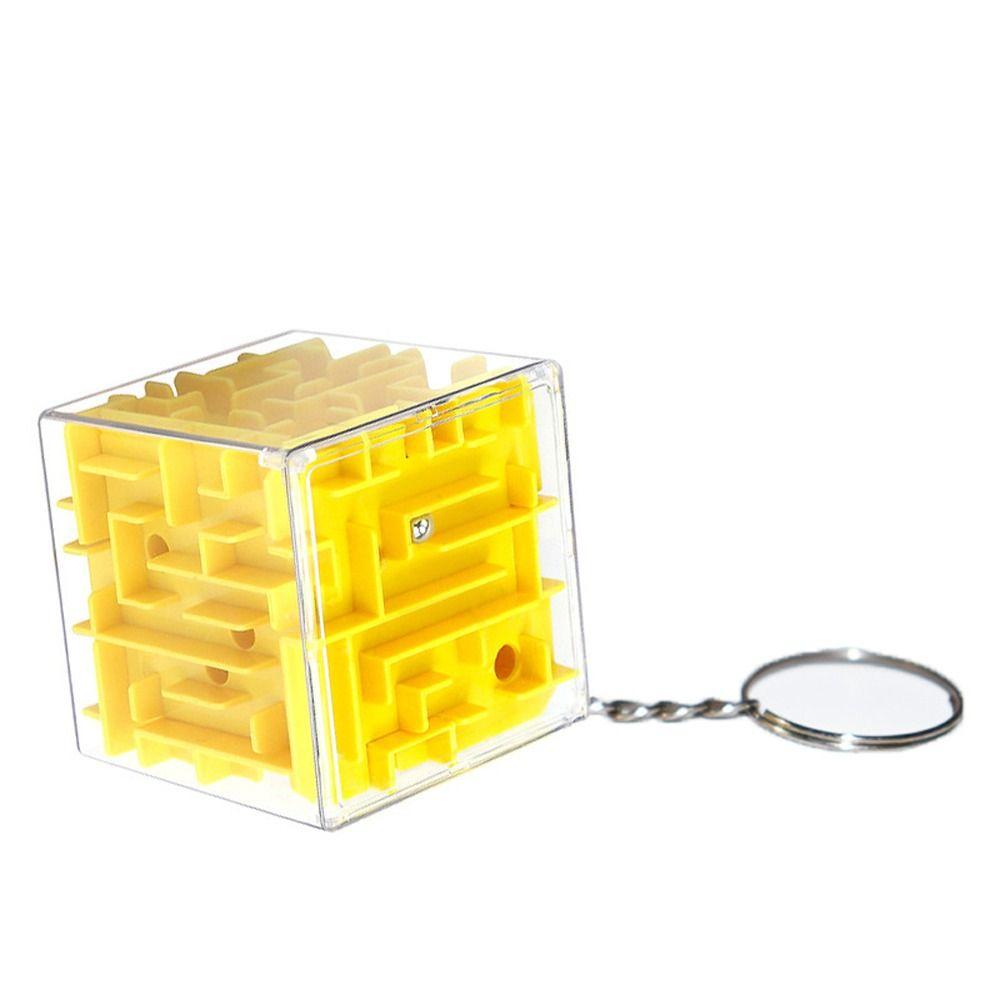 Puzzle Toy Maze Toys Keyring Intelligence Rolling Ball keychain 3D Maze Keychain  Gift Bag