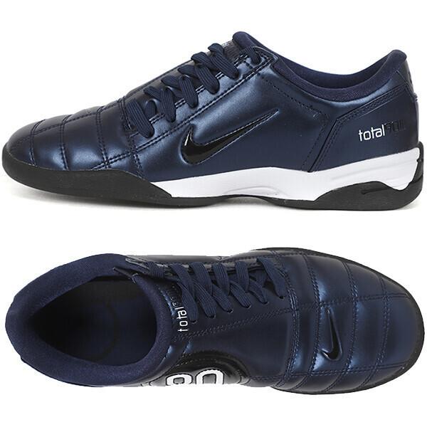Nike Кроссовки W Total 90