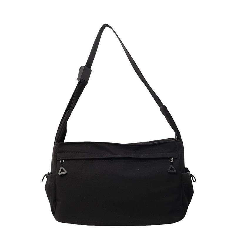 New Temperament and Fashionable Design One Shoulder Crossbody Fashionable Solid Color Retro Fresh Underarm Texture Tote Bag