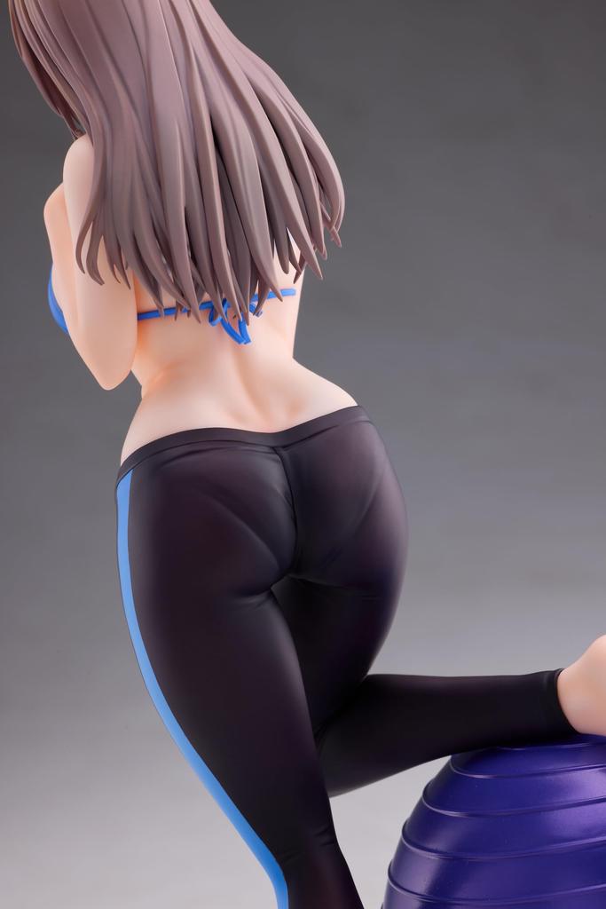 Momorose Training Girl Aoi Height: Approximately 280mm (including Base) 1/6 Scale Painted PVC and ABS Figure