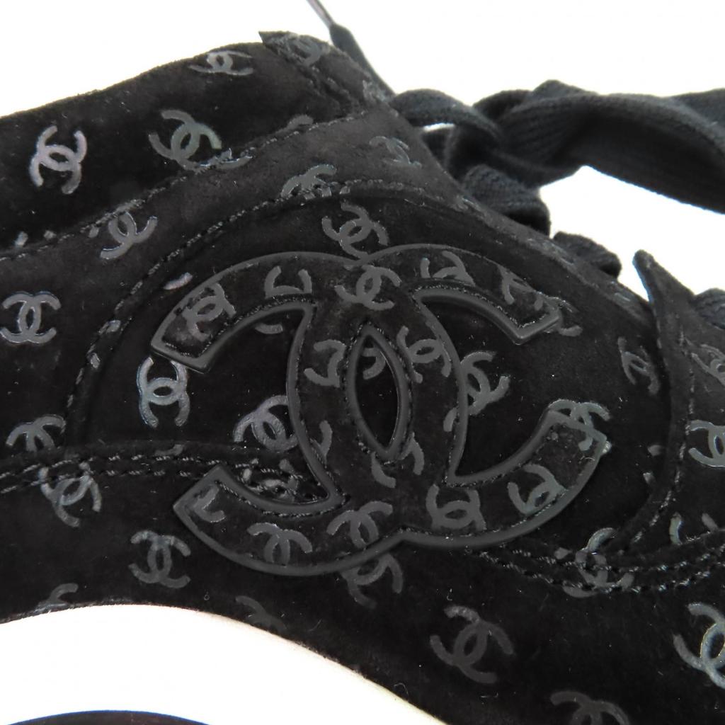 Отличные кроссовки CHANEL черные замшевые женские 37 G39230 Б/У