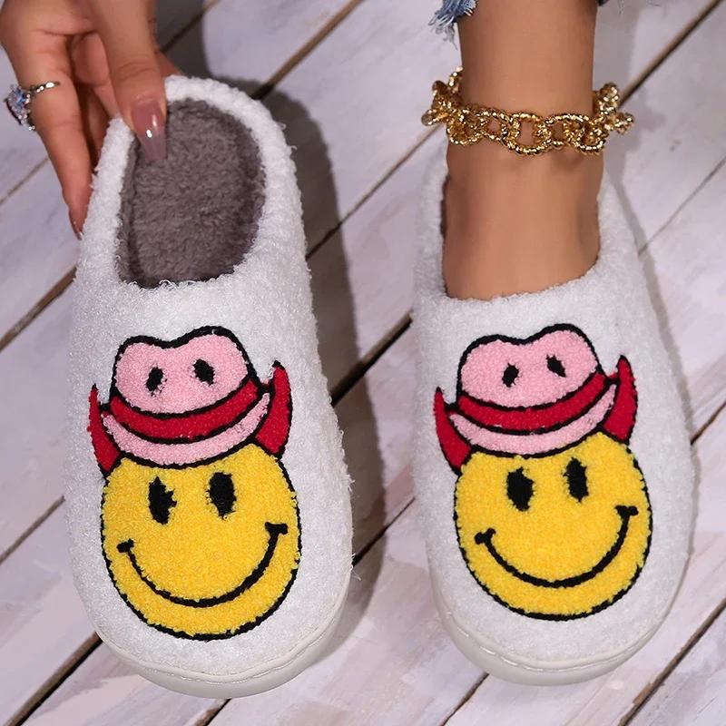 Fashion Winter Strawberry Pattern Women's Cotton Slippers Large Size Home Couple Fluffy Flip-Flops Leisure Plush Warm Flat Sole Slippers
