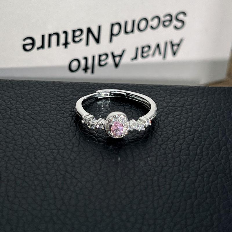 Geometric light luxury, high-end sense, thin ring, personalized opening ring, Japan and South Korea cross-border simple micro-inlaid four-leaf