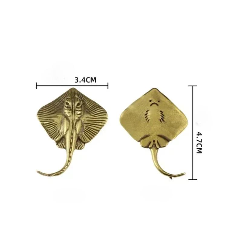 Brass Devil Fish Small Ornament Ocean Manta Ray Animal Tea Pet Home Desk Decorative Decorations Copper Figurines Collection