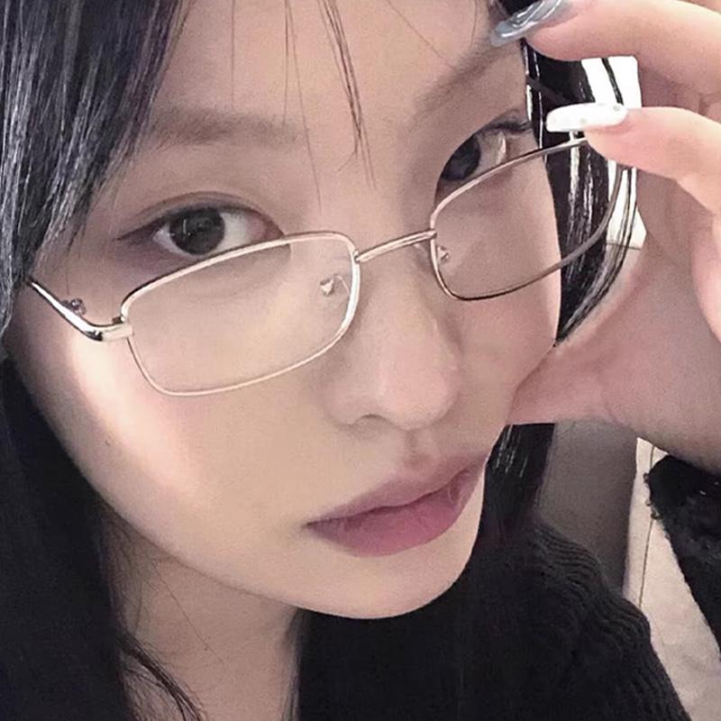 Retro Transparent Small Square Frame Glasses for Women Men Metal Eyeglasses Clear Reading Spectacle Blue Light Blocking Glasses