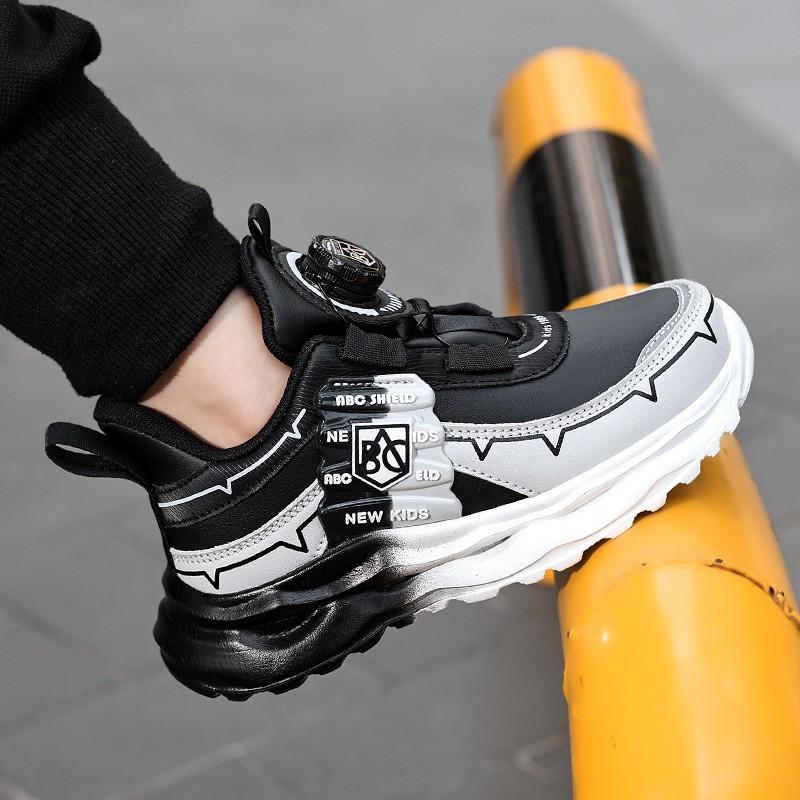Youth style shoes Kids Waterproof Non-Slip Running Shoes Boys Girls Outdoor Indoor Use Lightweight Breathable Sport Sneakers
