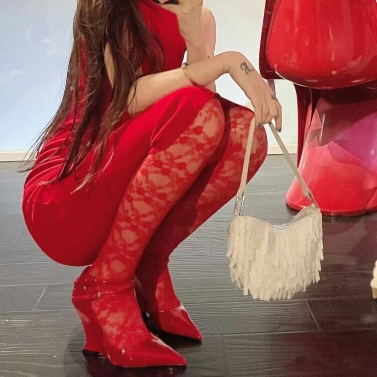 Такие сексуальные, вау, такие красивые каблуки с аурой королевской сестры-королевы