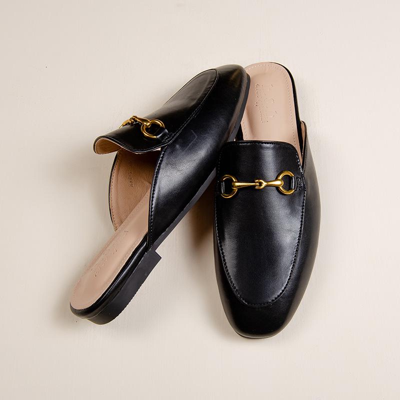 Женские летние тапочки Baotou: Универсальные мюли Horsebit Buckle Flat 2024 для ношения на открытом воздухе