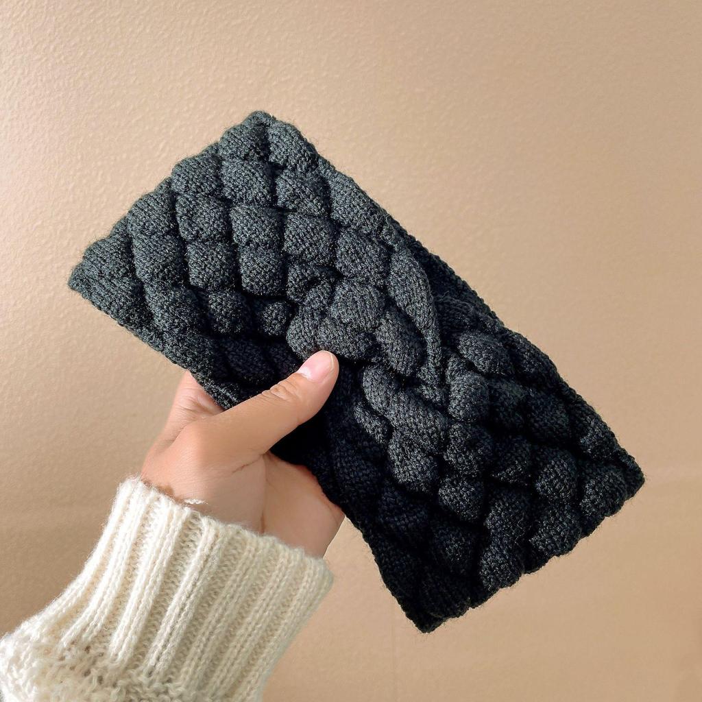 2023 Korean-Style Fashionable Wide-Brim Hairband: Versatile Bread Grid Design for Women, Perfect Autumn & Winter Accessory