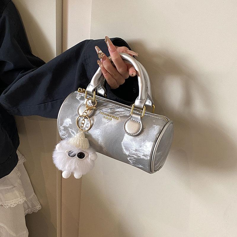 Маленькая сумка в иностранном стиле высокого класса, женская, 2025, новая, популярная, универсальная сумка-мессенджер, модная, супергорячая, портативная сумка-бостон