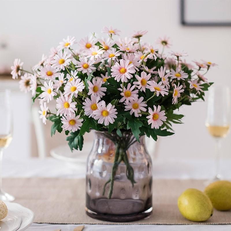 Small Fresh Daisy Artificial Flower Spray With Silk Craft For Living Room Decoration And Photo Studio Use