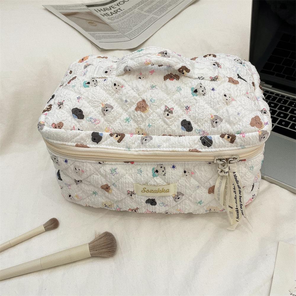 Large Capacity Cute Cartoon Cosmetic Travel Bag for Women