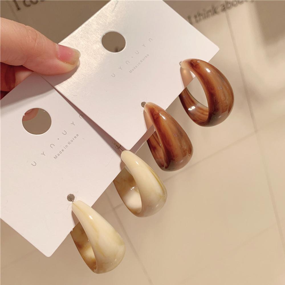 Подарки для девочек Серьги-кольца из смолы в винтажном стиле с геометрическим узором Прозрачные серьги в форме буквы C Акриловые серьги