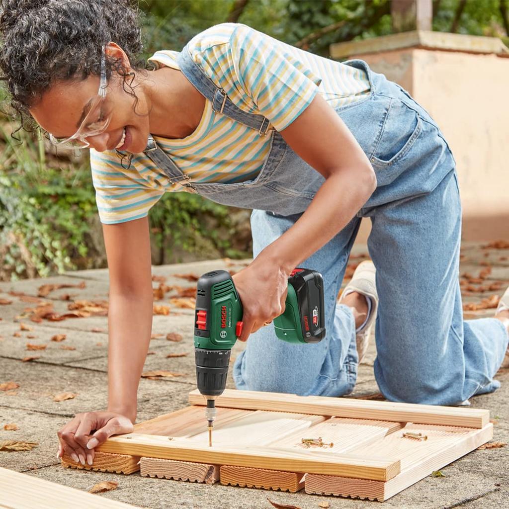 Bosch DIY 18V аккумуляторная дрель-шуруповерт 1 зарядное устройство 1 PH2 драйвер для переноски ED118 (1.5Ач, (AL1810CV), Бит, кейс)