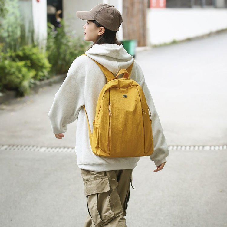 Женский ультралегкий водонепроницаемый нейлоновый дорожный рюкзак - Универсальный и красочный