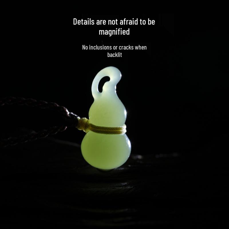Подвеска-амулет из нефрита Хэтянь, ледяной прозрачности, в форме тыквы, для пар