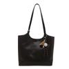 Large Capacity Tote Bag Women's New Fashion Shoulder Bag Minimalist Style Niche Design Armpit Bag
