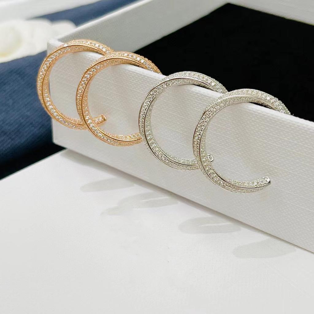 Новый 2023 Модный Горячий Бренд Классическая Европа Серьги Ювелирные Изделия Для Женщин Вечеринка Панк Рок Хип-хоп Ромб Помолвочные Геометрические Кольца